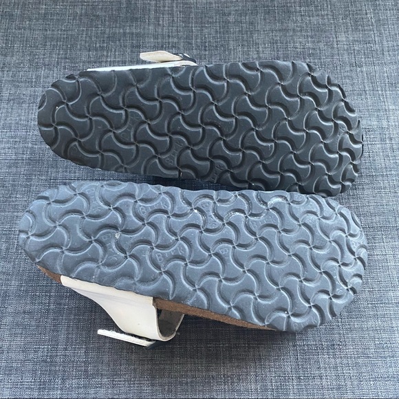 BIRKENSTOCK GIZEH WHITE THONG SANDALS - Picture 9 of 12